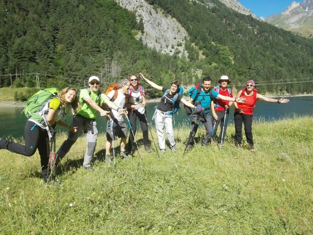 Equipo feliz.jpg